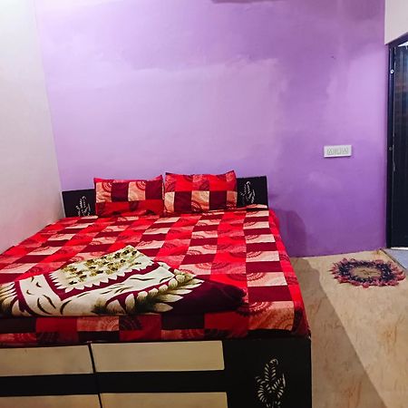Jay Shree Radhey Home Stay Mathura Kültér fotó