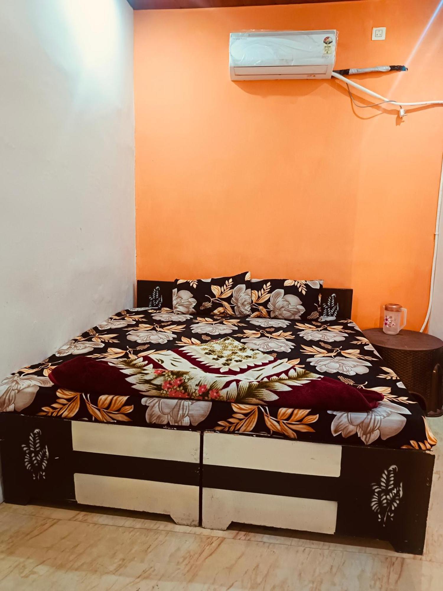 Jay Shree Radhey Home Stay Mathura Kültér fotó