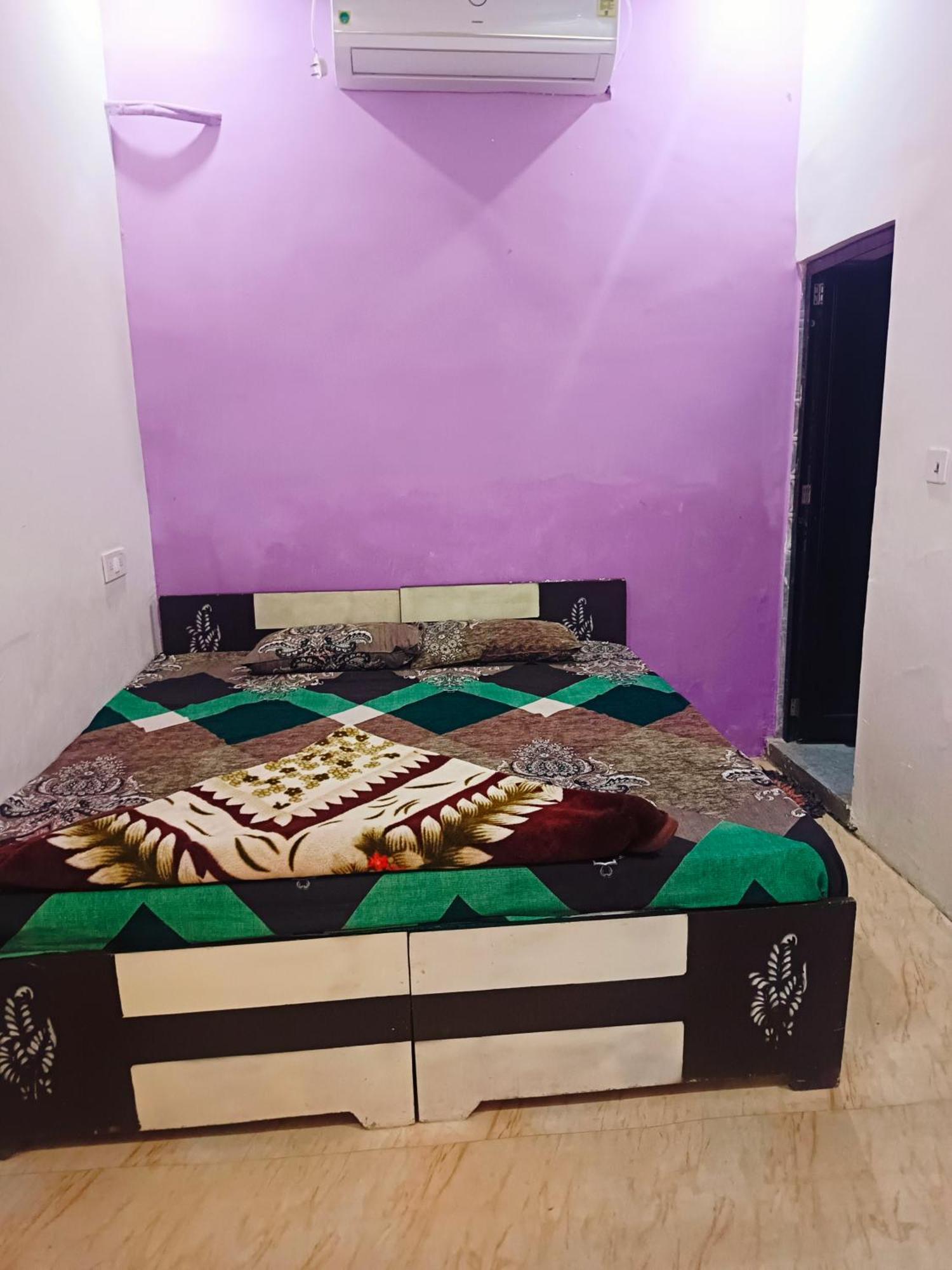 Jay Shree Radhey Home Stay Mathura Kültér fotó